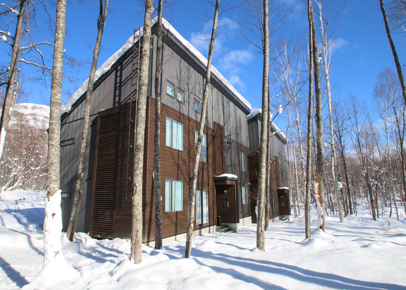snow village出品 Our Story | SnowDog Village